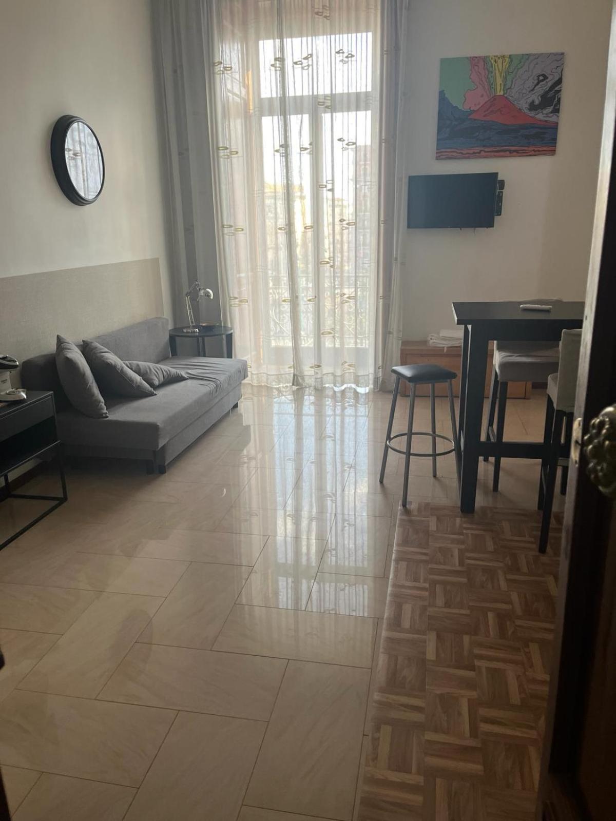 Apartament La Piazza - Garibaldi 2.6 Neapol Zewnętrze zdjęcie